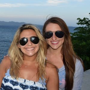 Meet your Posher, Kriste